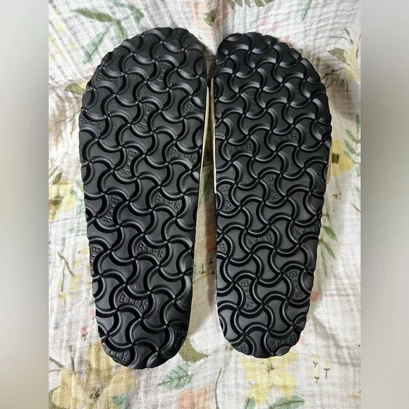 Birkenstock Cream Madrid Big Buckle Sandals Women’s Size EU39 US 8/8.5 - Picture 6 of 6